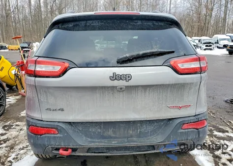 2015 Jeep Cherokee Trailhawk z USA, uszkodzony, nr VIN 1C4PJMBS5FW785848